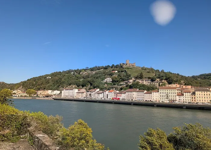 Moodz Vienne 3* Pont-Évêque