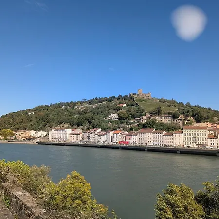 Moodz Vienne 3* Pont-Évêque