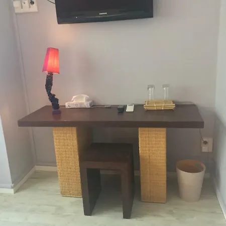 Moodz Vienne Hotel Pont-Eveque